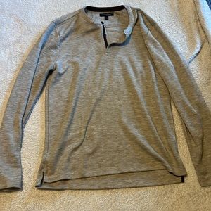 Men’s Size Large Banana Republic Partial button up sweater